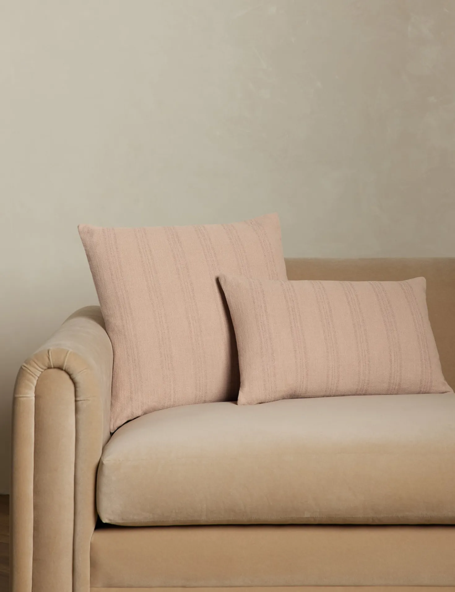 Lan Pillow