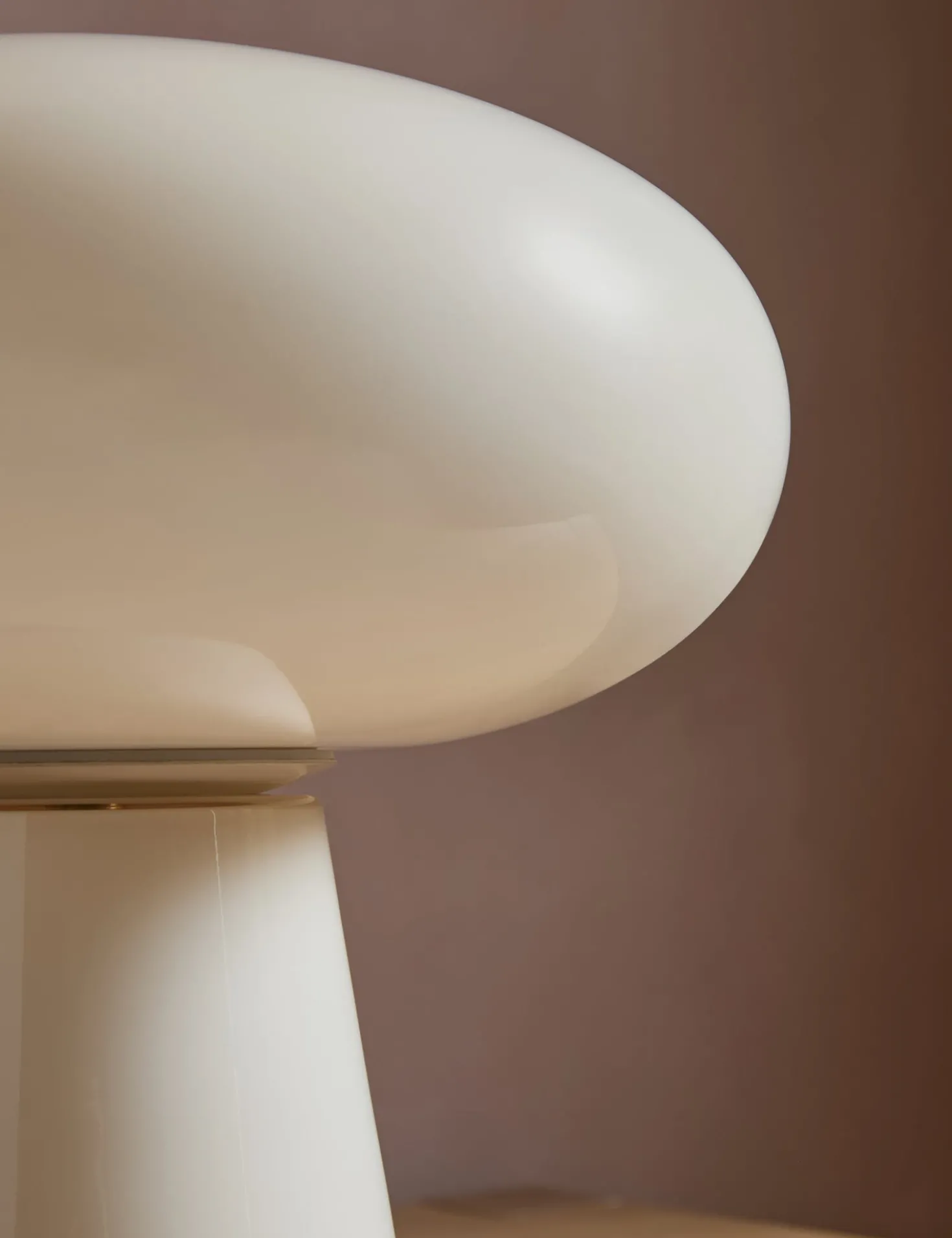 Leesa Cordless Table Lamp