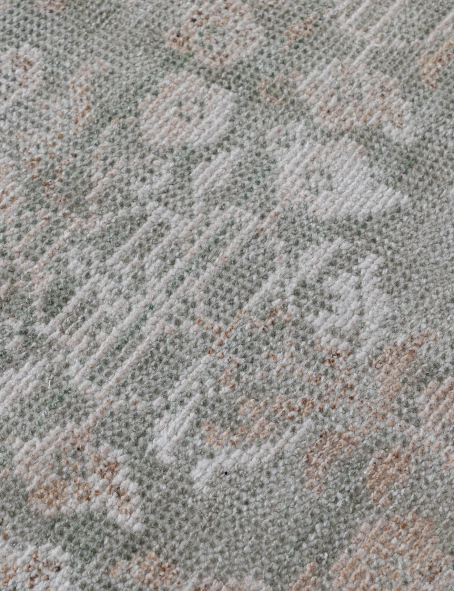 Leslie Hand-Knotted Indoor / Outdoor Rug