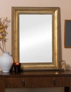 Lillian Mirror