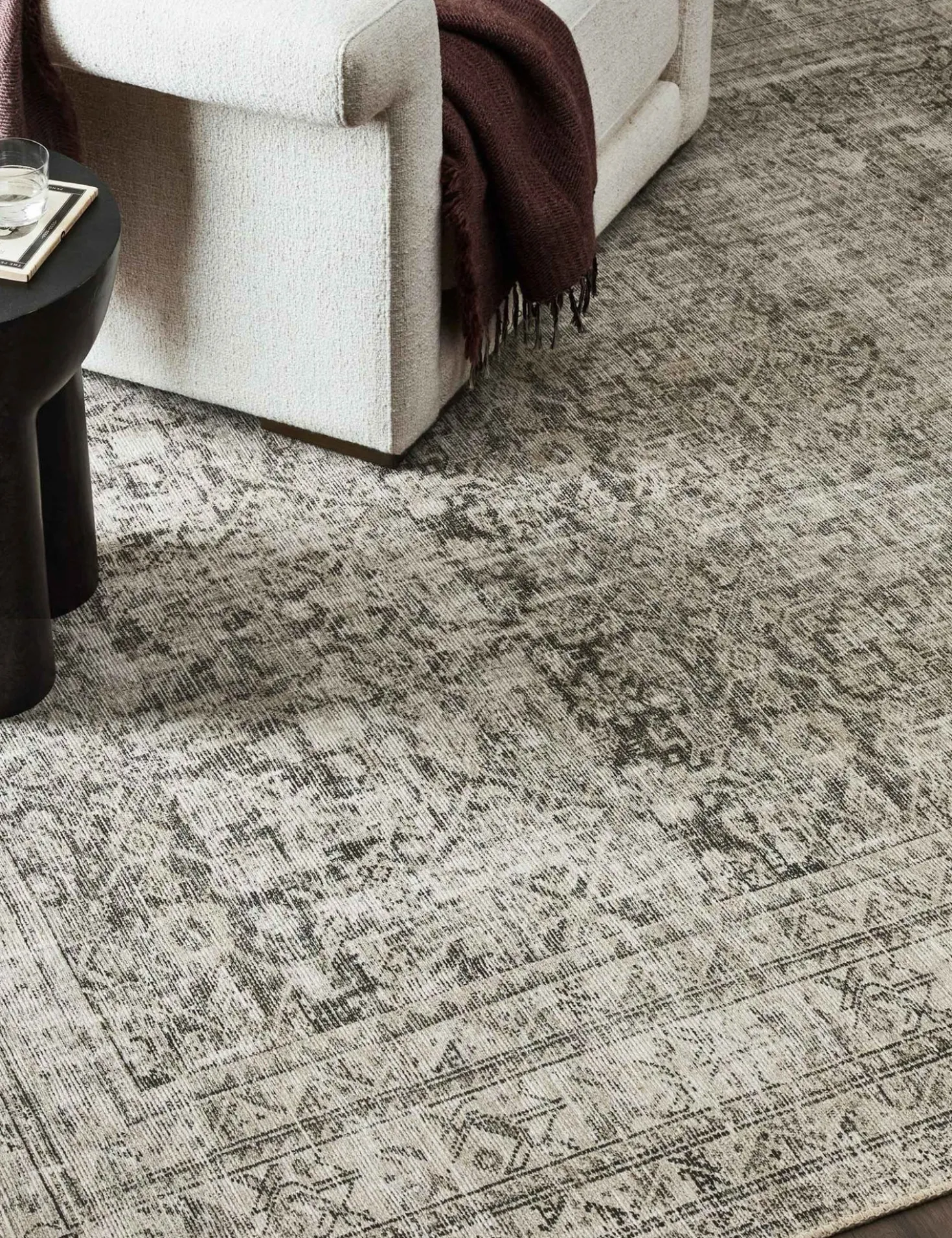 Lonna Rug