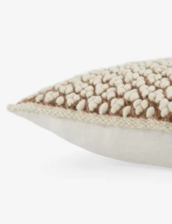 Luan Pillow