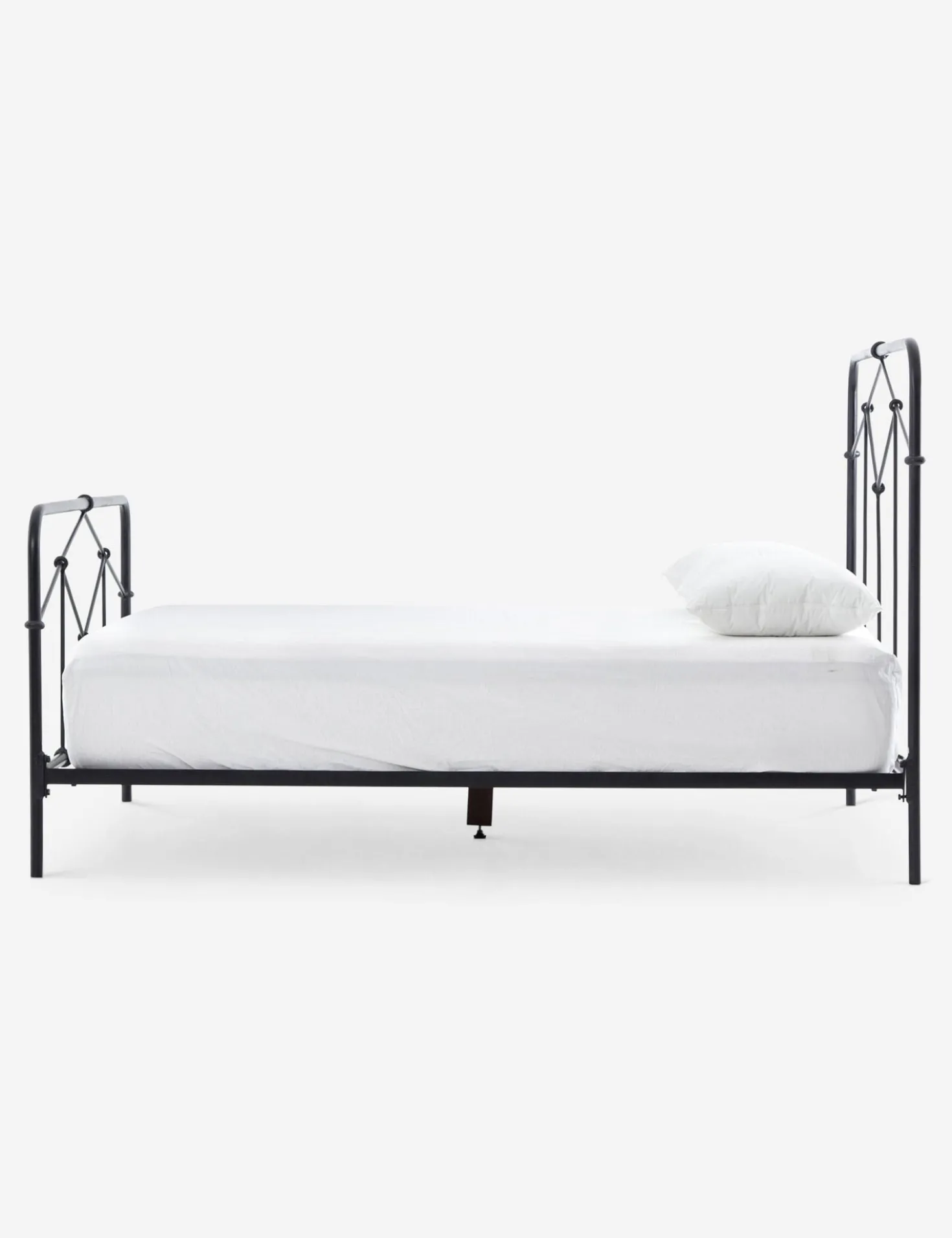 Maddie Bed