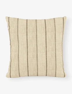Madlen Pillow