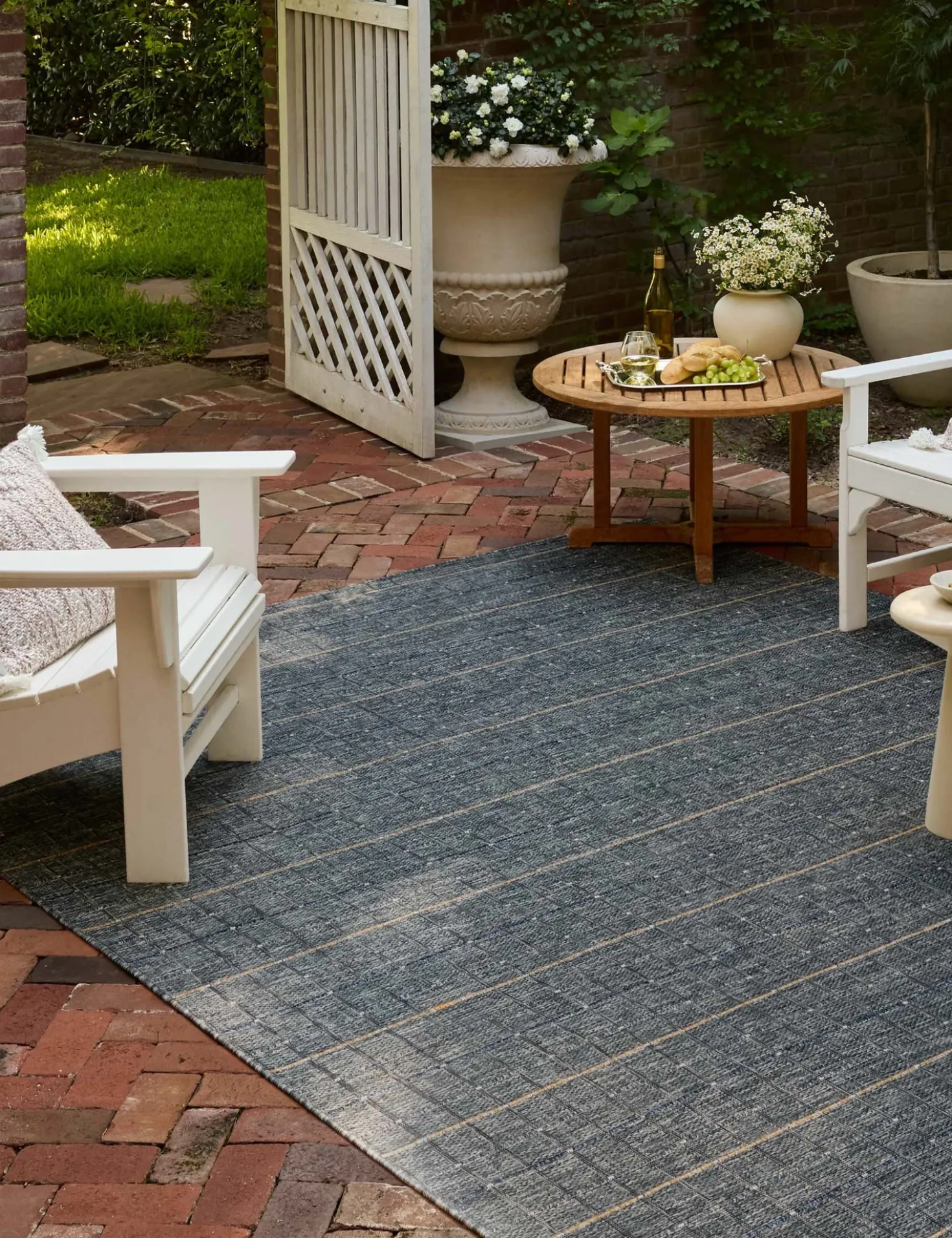 Maelle Indoor / Outdoor Rug
