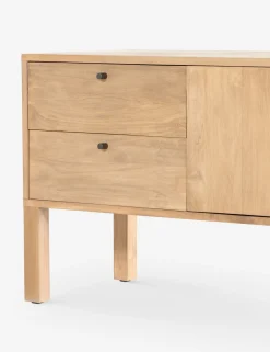 Maeve Media Console