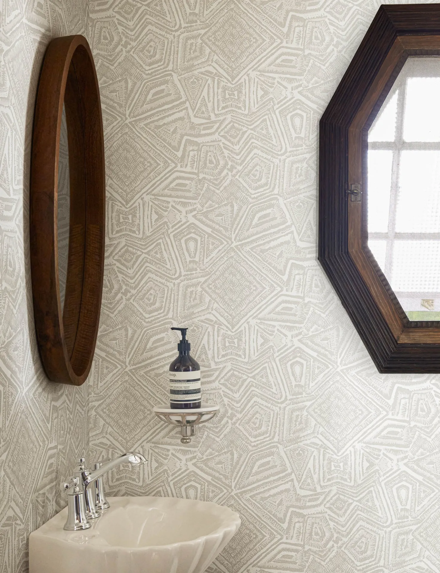 Malou Wallpaper by Malene Barnett