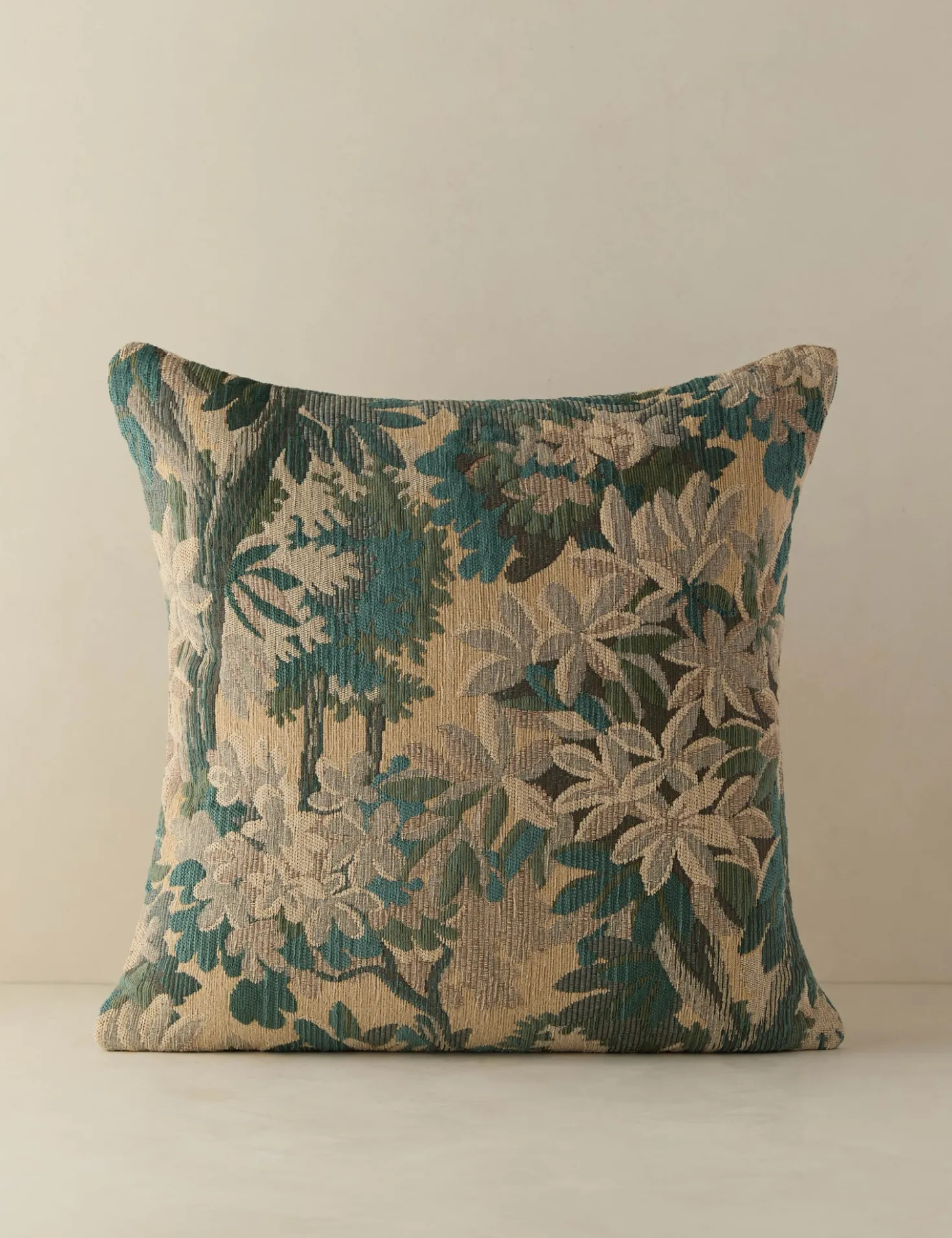 Mariata Pillow
