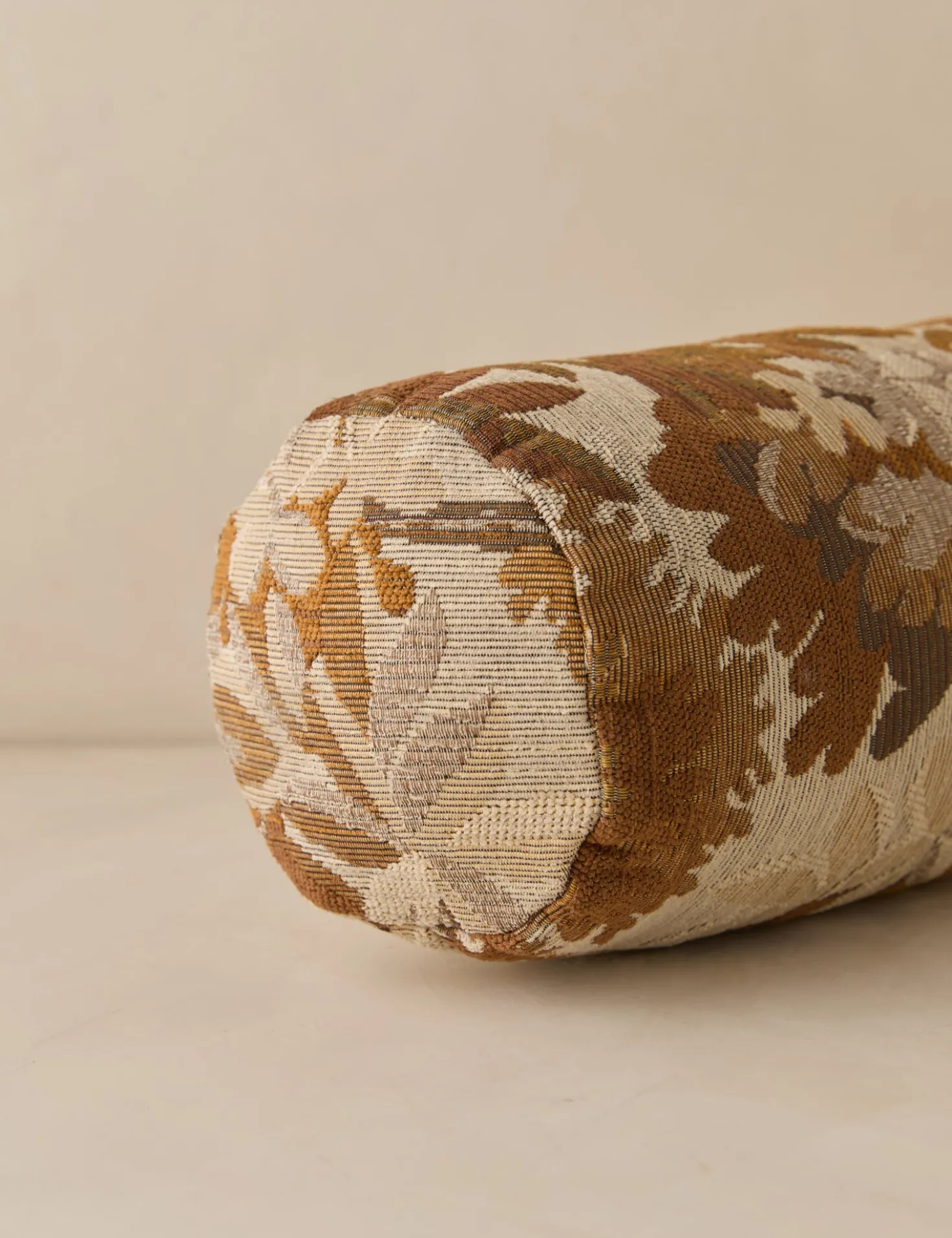 Mariata Pillow