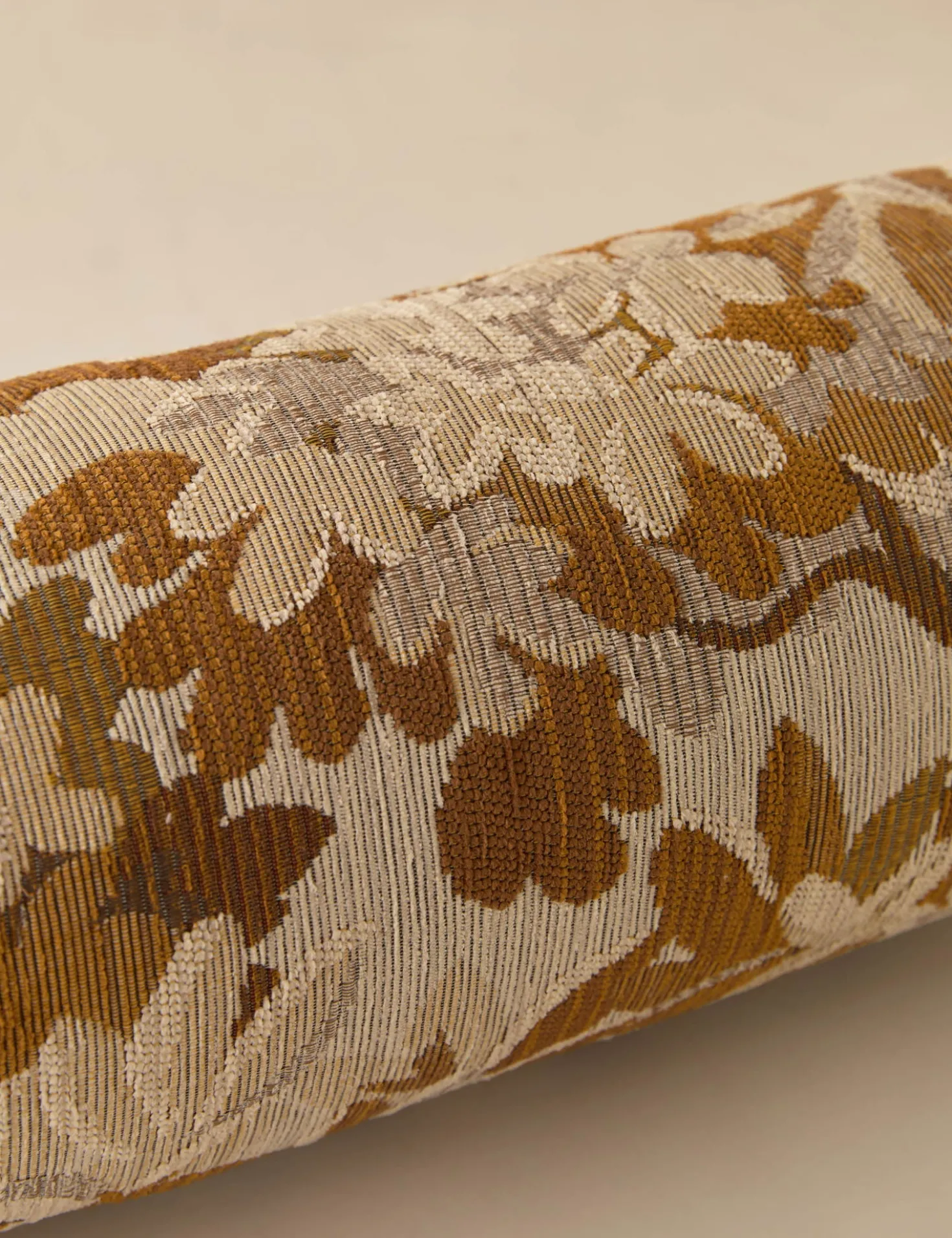 Mariata Pillow