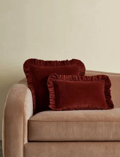 Mauree Velvet Pillow