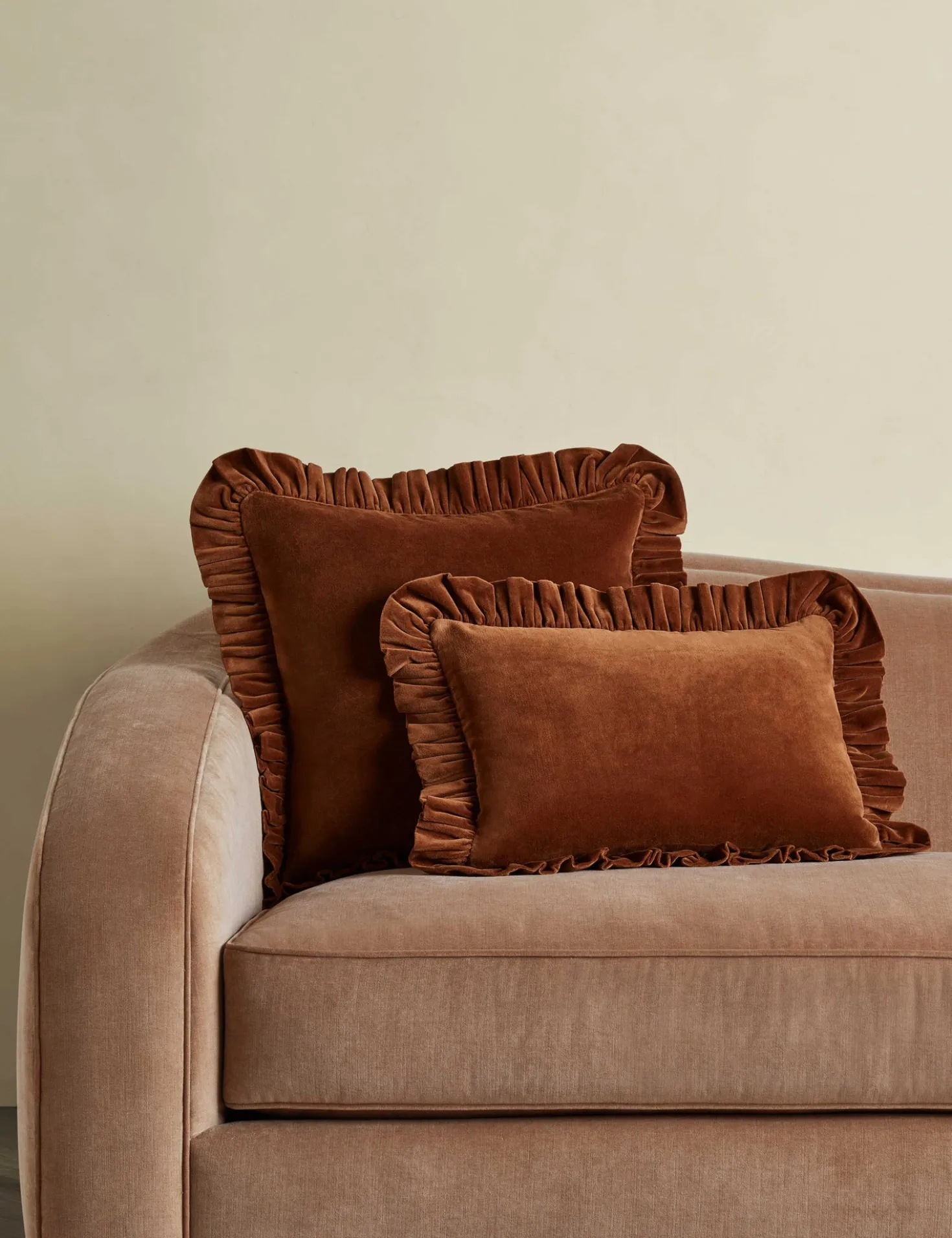 Mauree Velvet Pillow