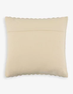 Mendia Pillow