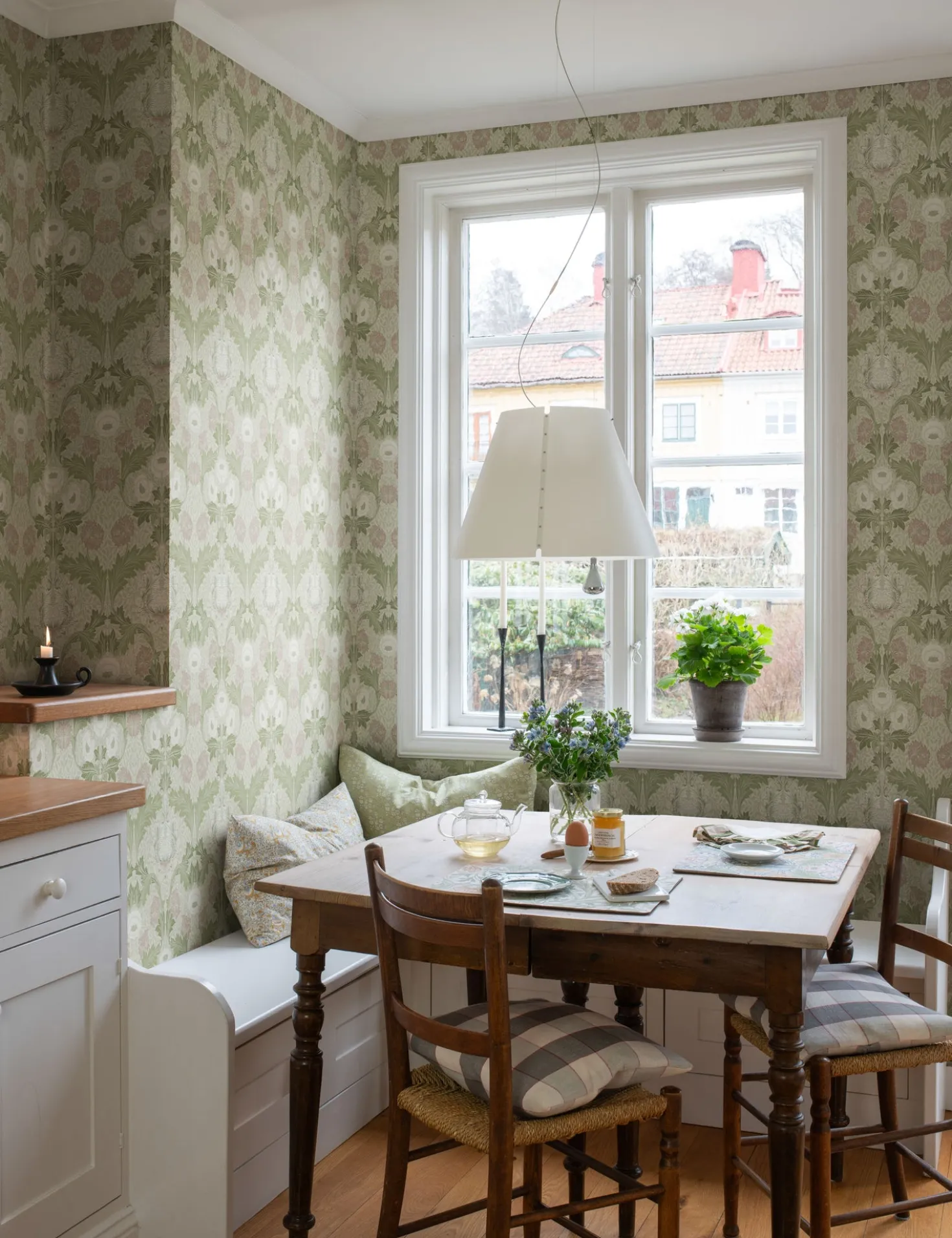 Myrtle Wallpaper by Morris & Co.