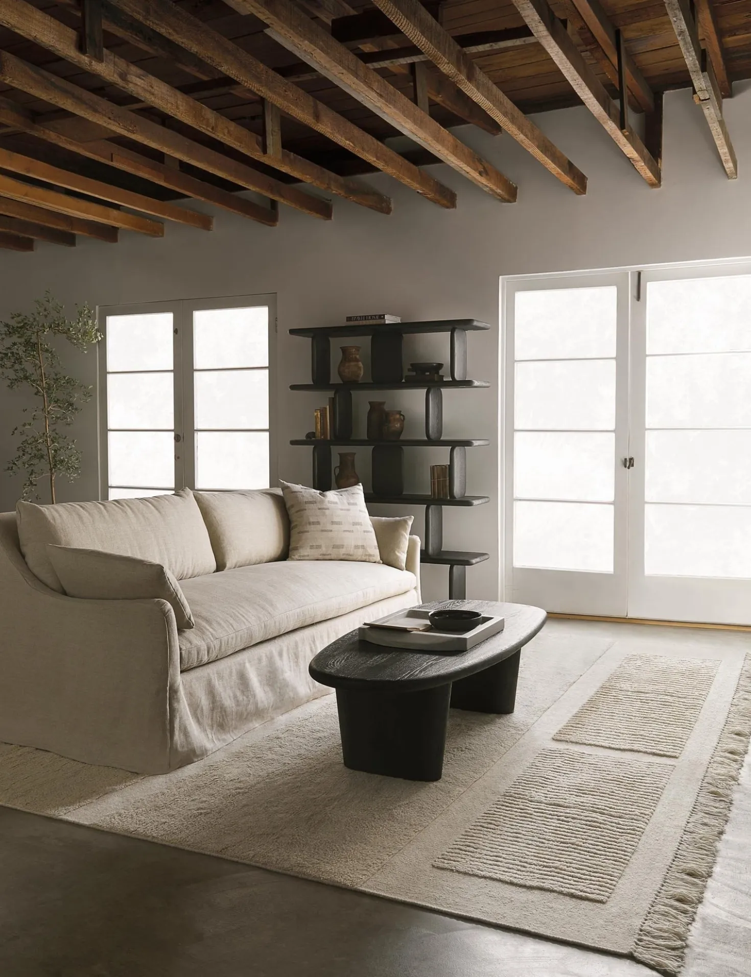 Nera Bookcase