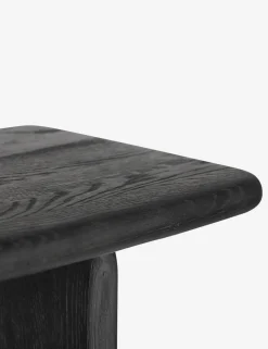 Nera Bookcase