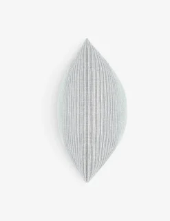 Nevya Pillow