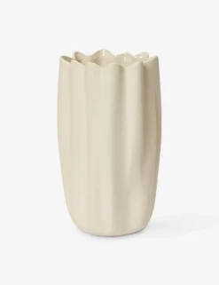 Nium Vase by Ferm Living