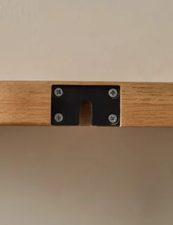 Nomi Shelf