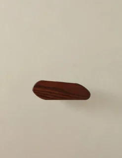 Nomi Shelf