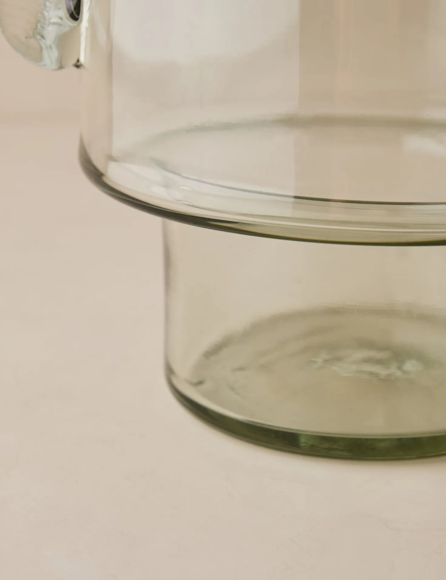 Nora Vase by Meso