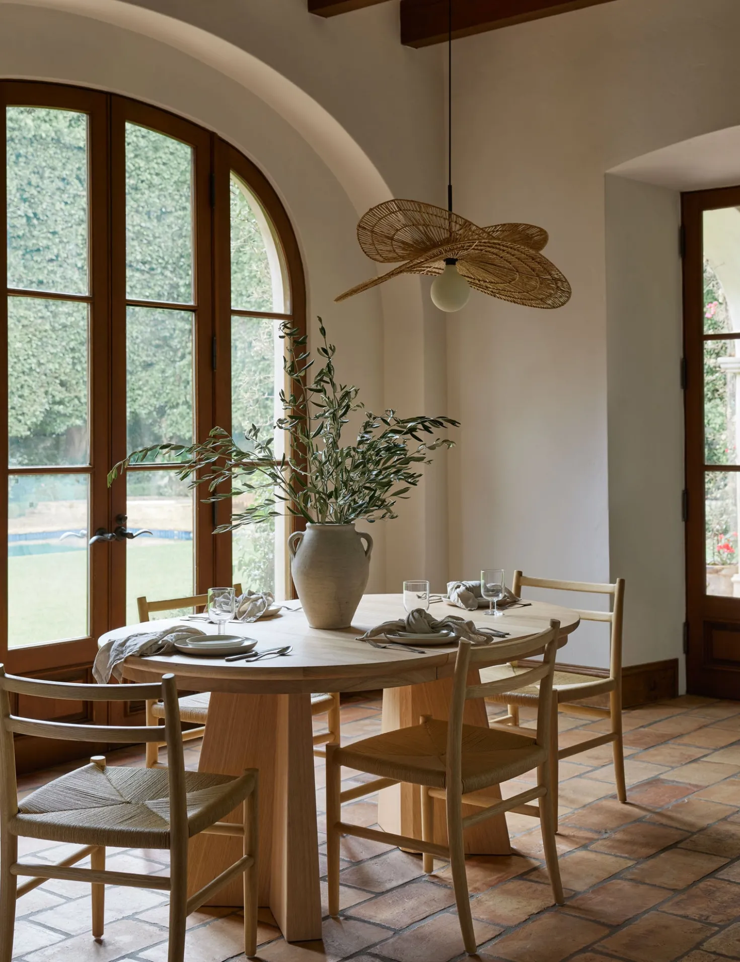 Nycola Extendable Oval Dining Table