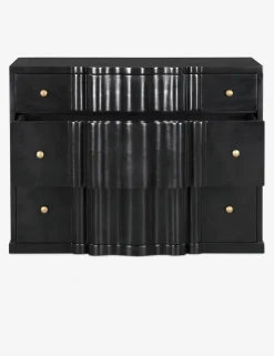 Osanne Dresser