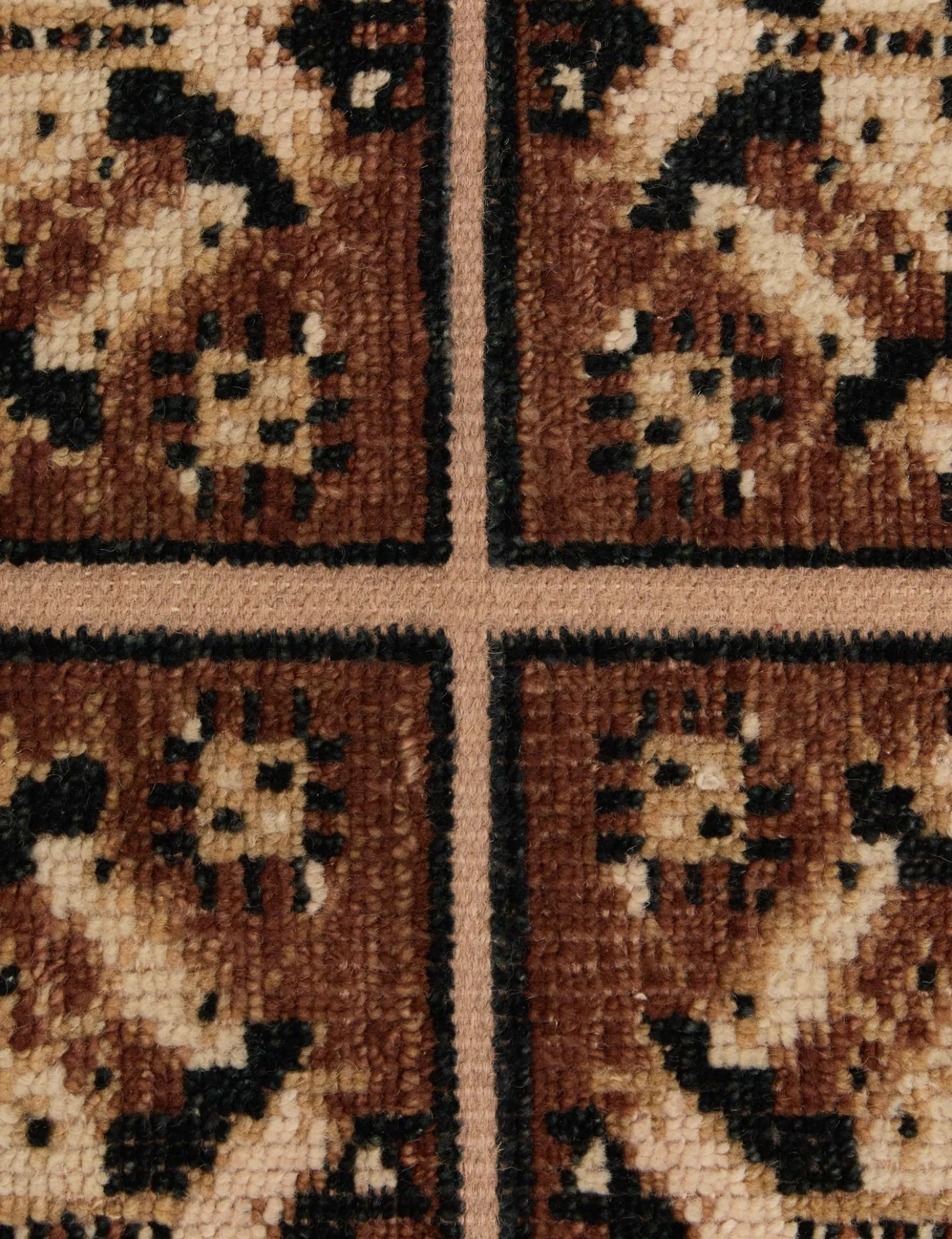 Ovidi Hand-Knotted Wool Rug