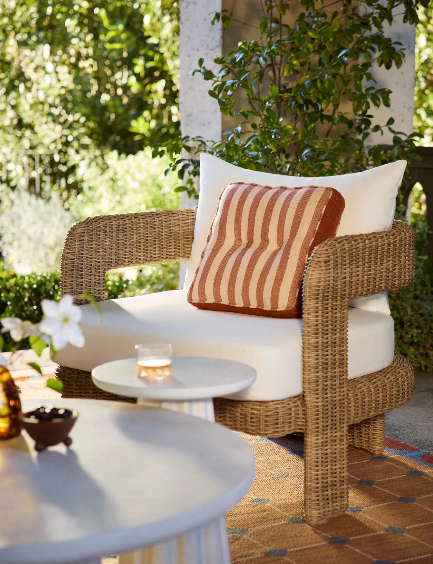 Pepin Indoor / Outdoor Box Pillow