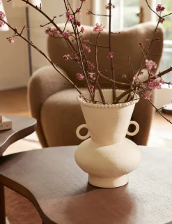Philia Vase by Aimee Song