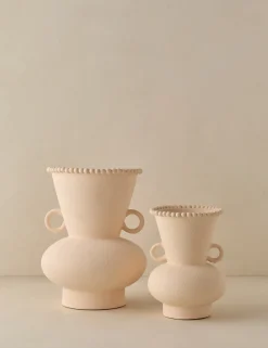 Philia Vase by Aimee Song