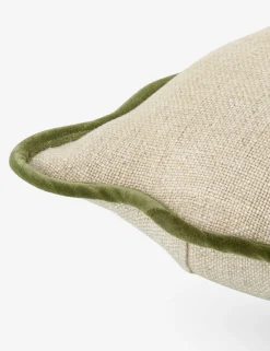 Plaza Pillow