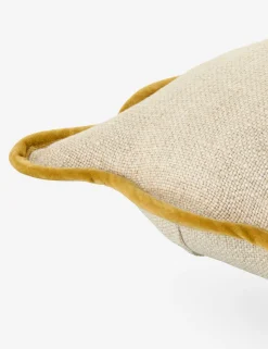 Plaza Pillow