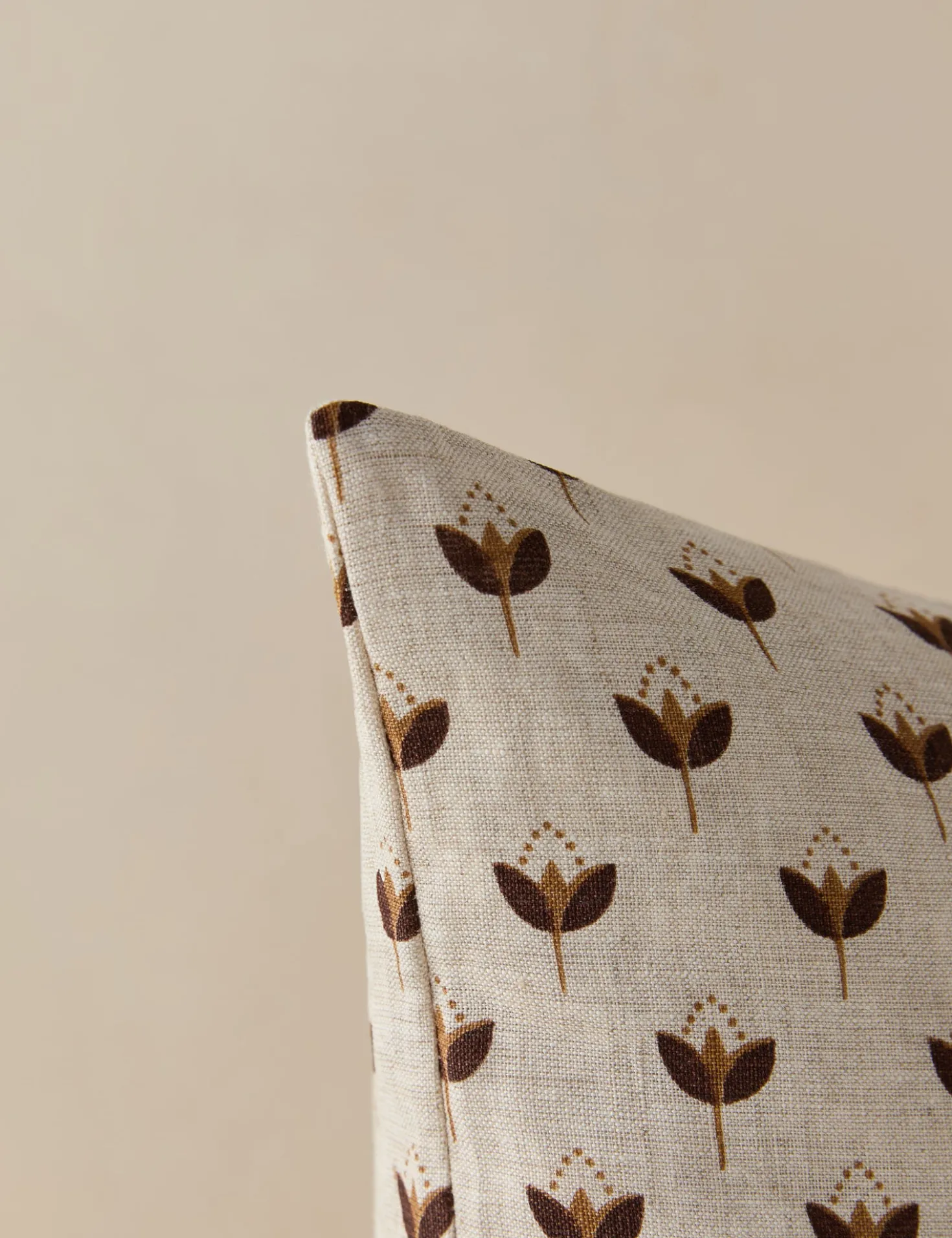 Poiret Linen Pillow