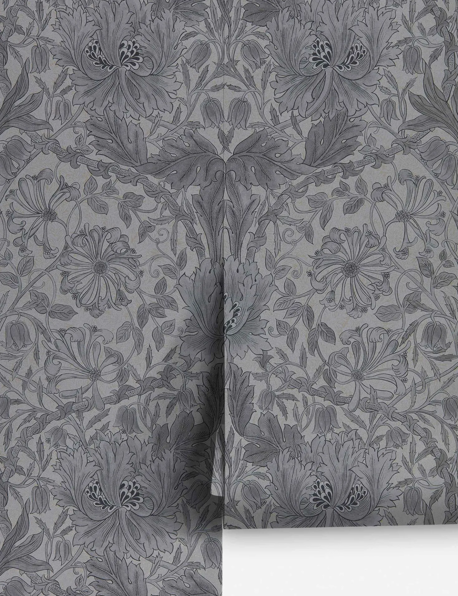 Pure Honeysuckle & Tulip Wallpaper by Morris & Co.