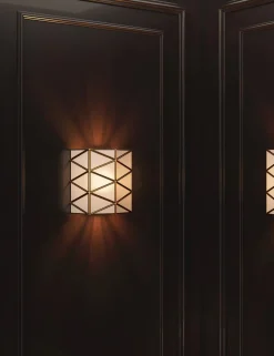 Renelle Sconce