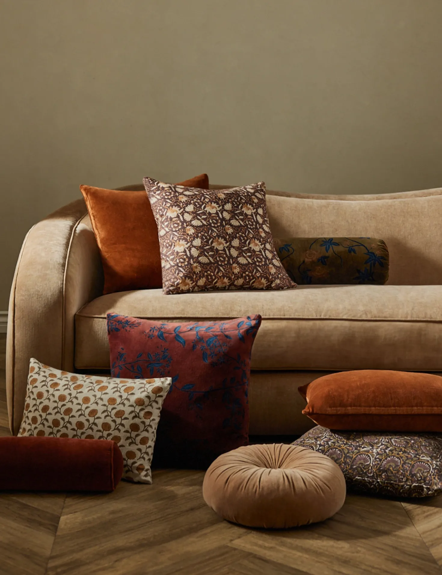 Sacha Linen Pillow