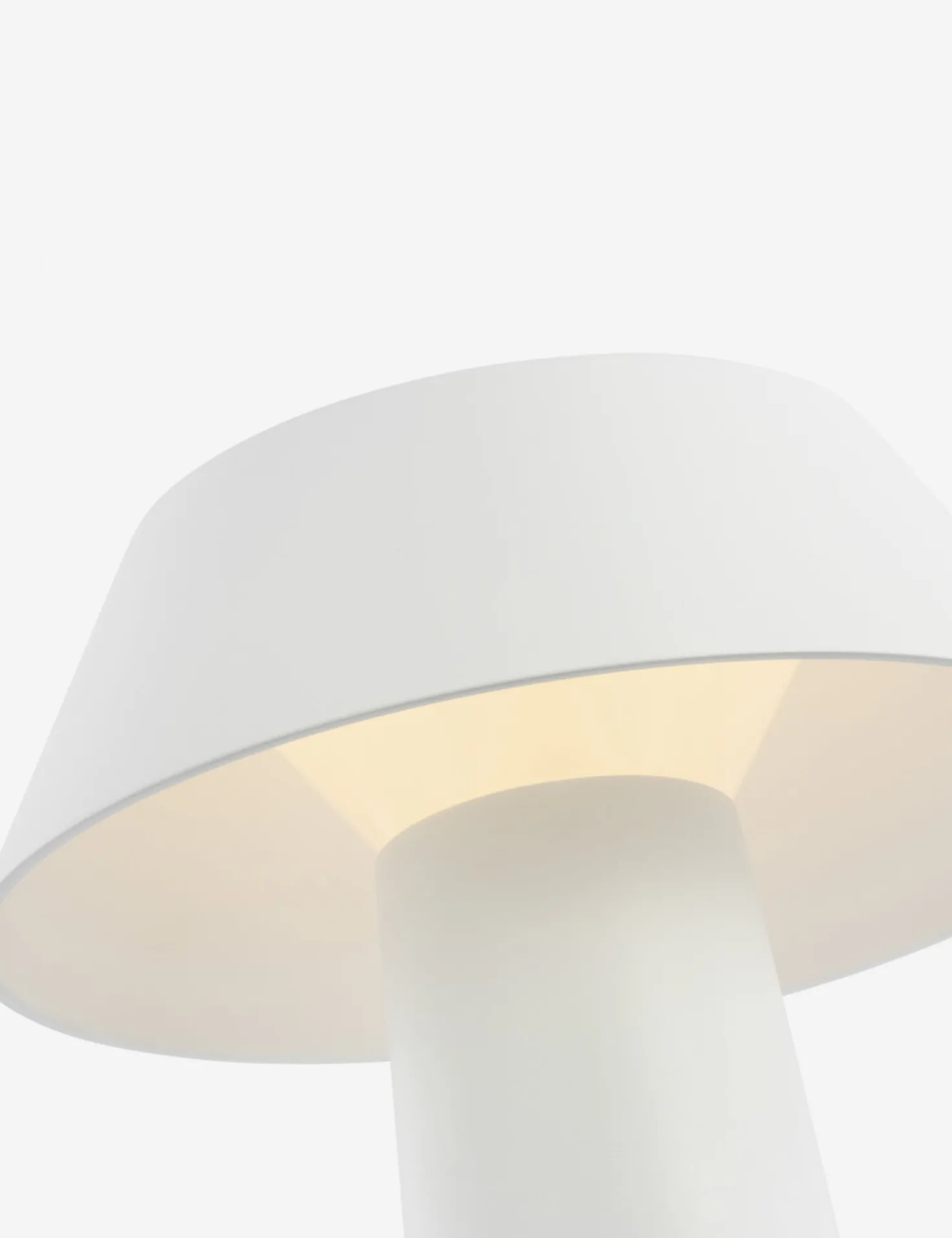 Sanger Mini Cordless Table Lamp