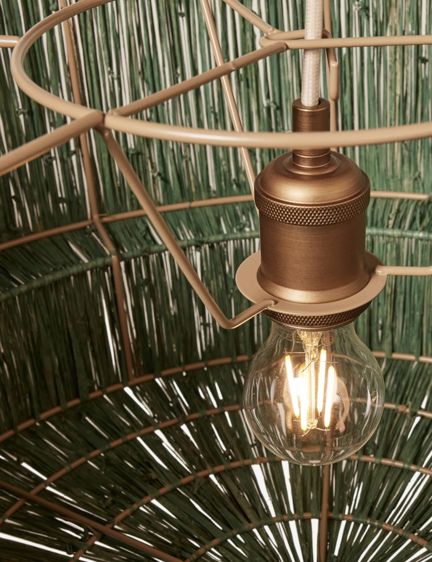 Sayan Pendant Light