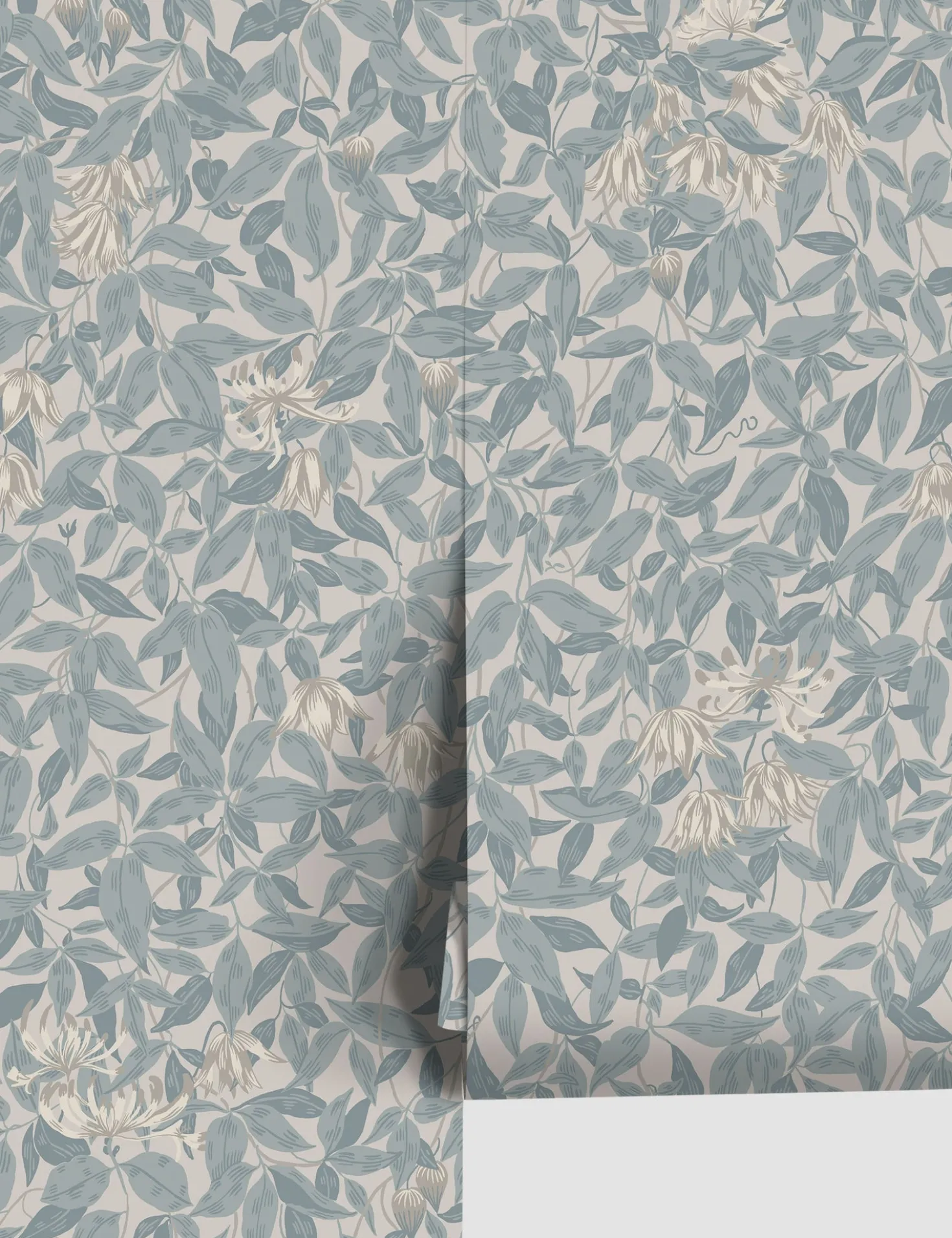 Scalamandre Linnea Wallpaper by Sandberg