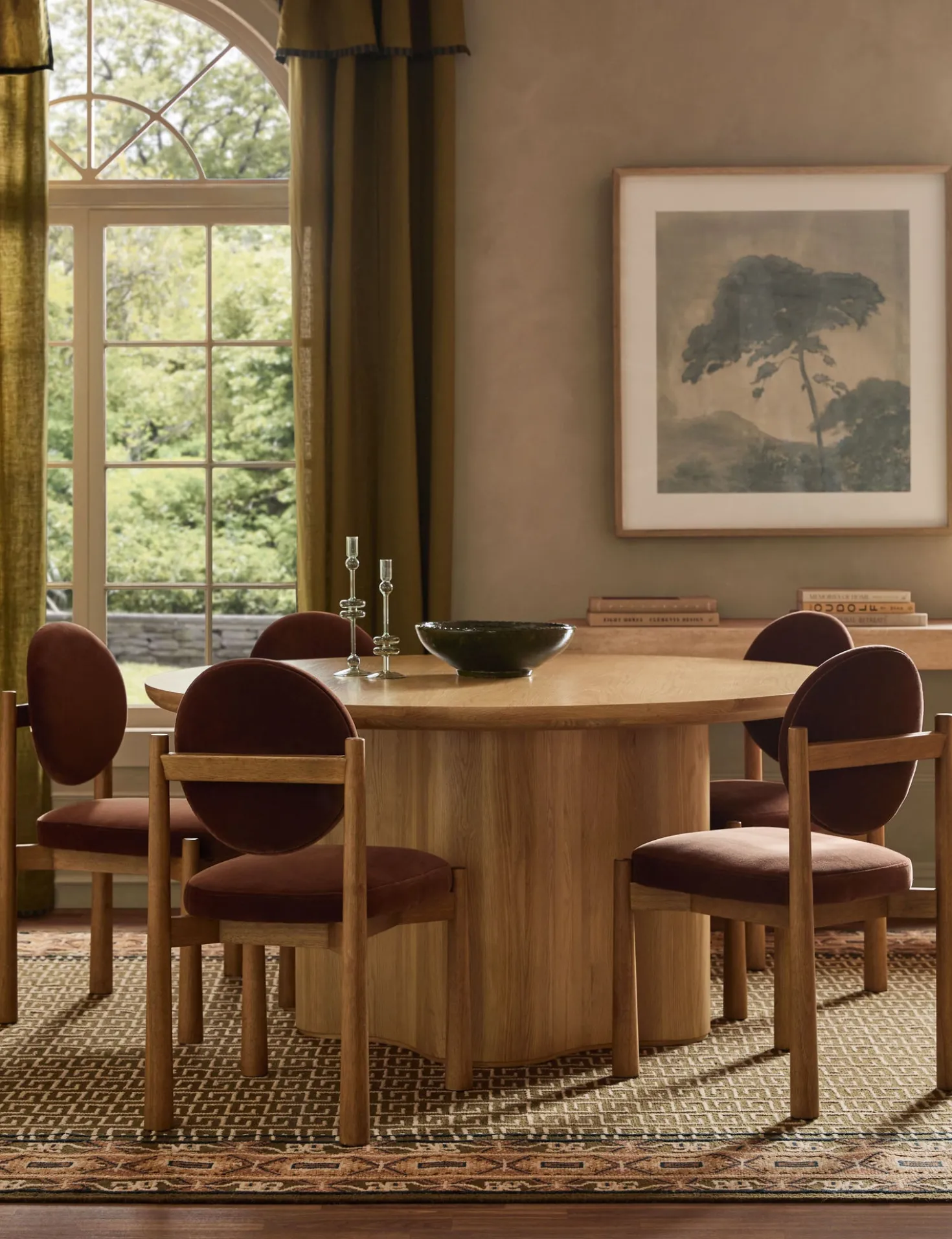 Sedona Round Dining Table