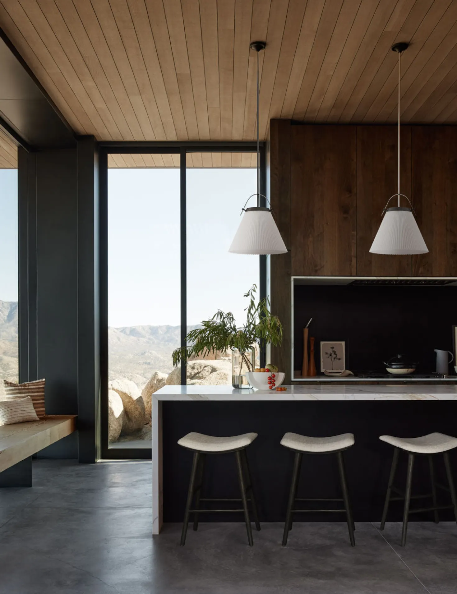 Svetta Counter Stool