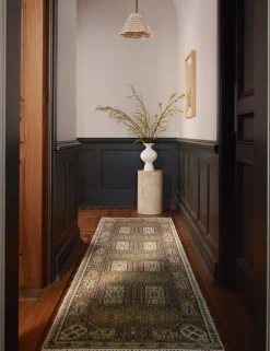 Tahj Hand-Knotted Wool Rug