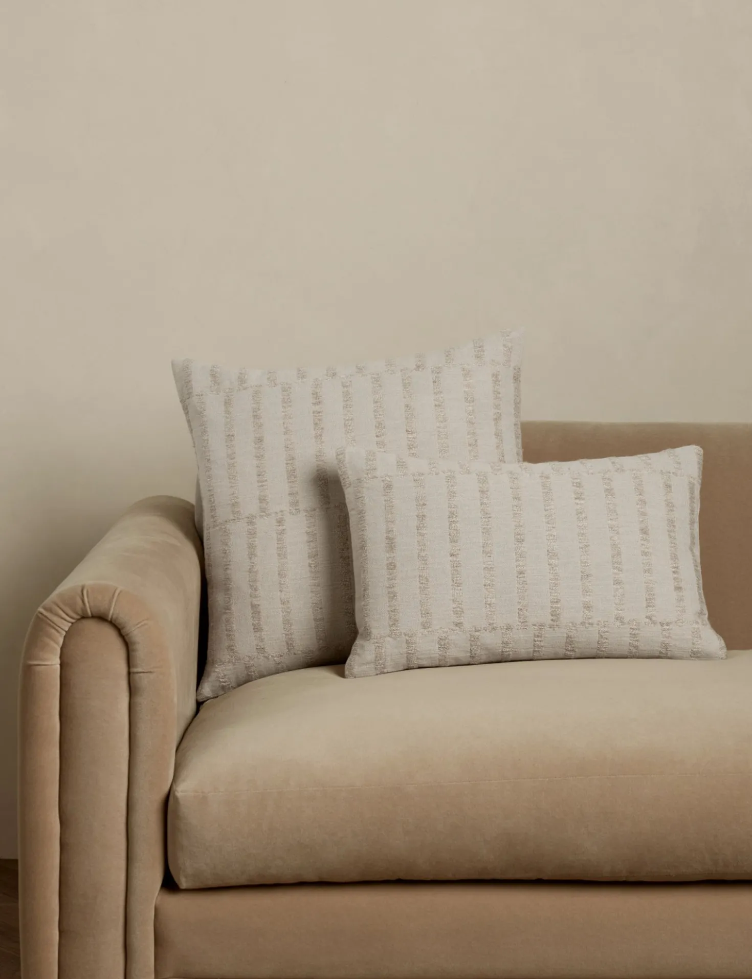 Thisbe Pillow