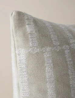 Thisbe Pillow
