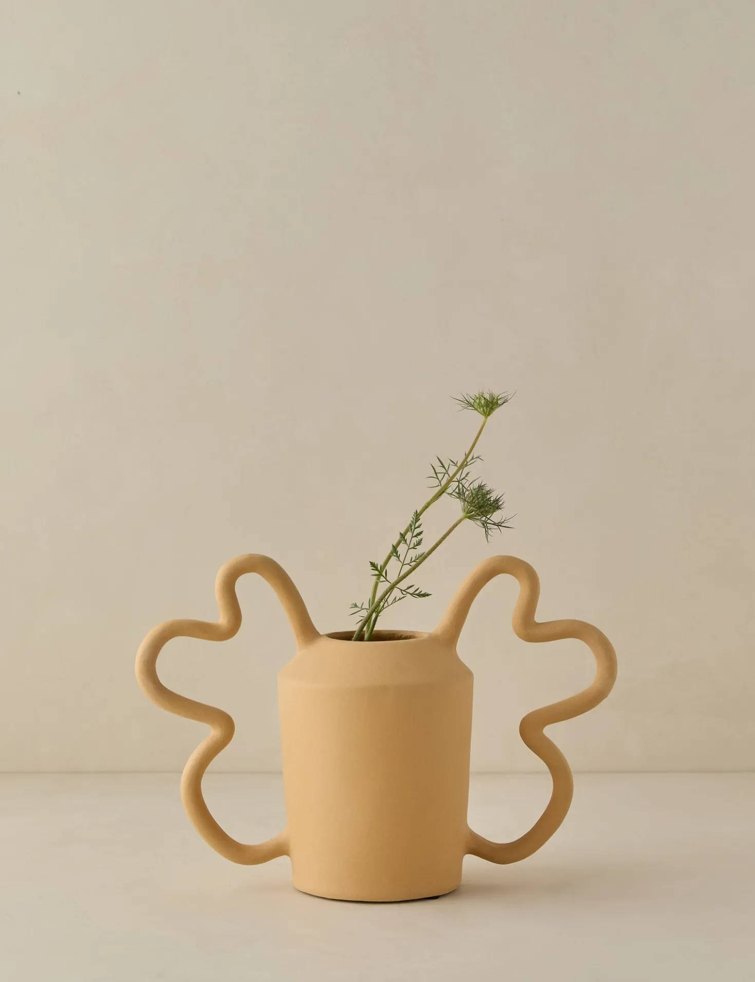 Toma Vase