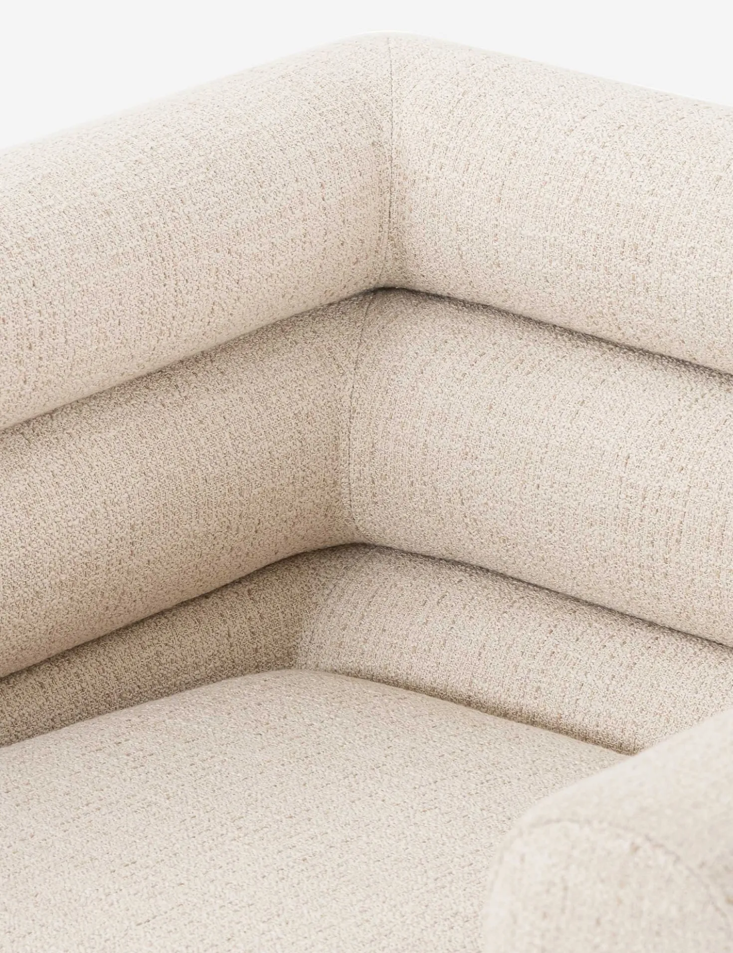 Tomi Swivel Chair