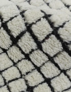 Uma Hand-Knotted Wool Rug
