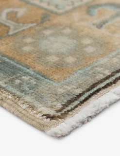 Vintage Turkish Hand-Knotted Wool Rug No. 550, 4'10