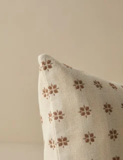 Viveka Pillow